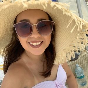 Meet your Posher, Mildred